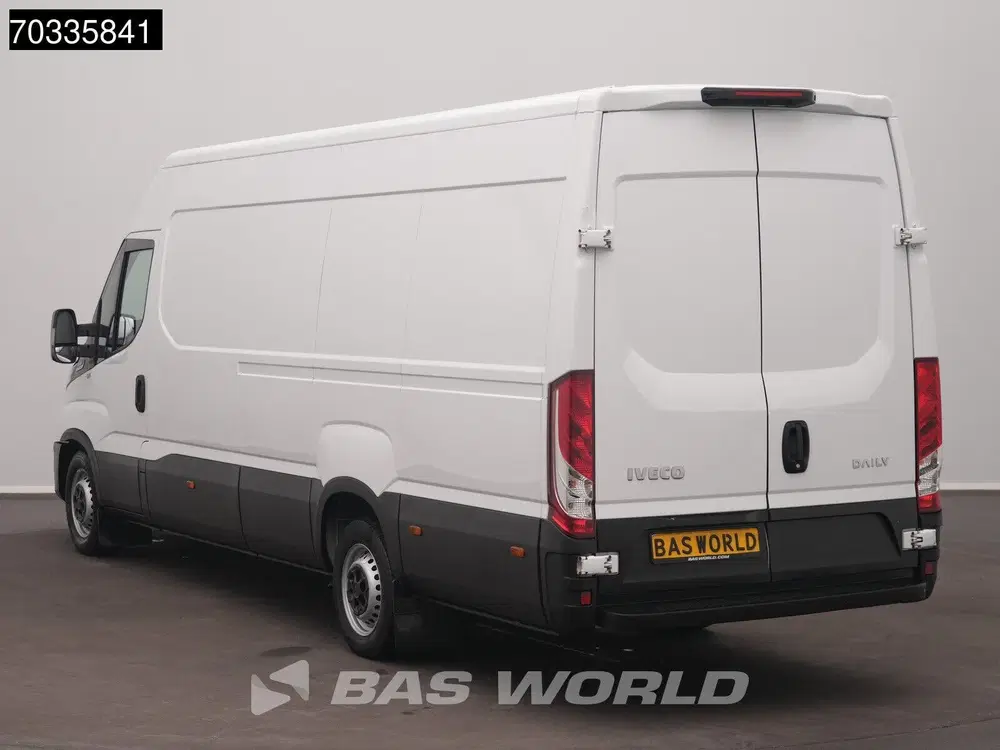 Iveco Daily Automaat L3H2 AC uit 2023, foto 6