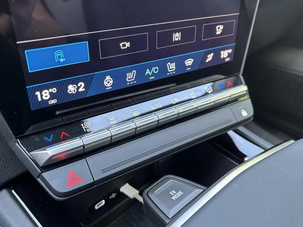 Renault Rafale 1.2 E-Tech 4x4 plug-in hybrid 300 atelier uit 2026, foto 14