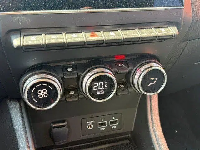 Renault Captur E-Tech Plug-In Hybrid 160pk Aut Techno rij uit 2023, foto 13