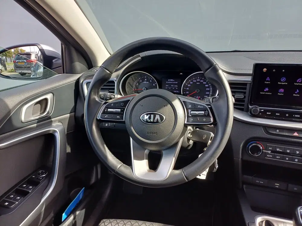 Kia Ceed 1.0 T-GDi DynamicLine uit 2020, foto 11