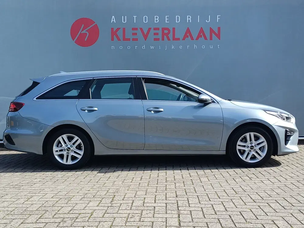 Kia Ceed 1.0 T-GDi DynamicLine uit 2020, foto 2