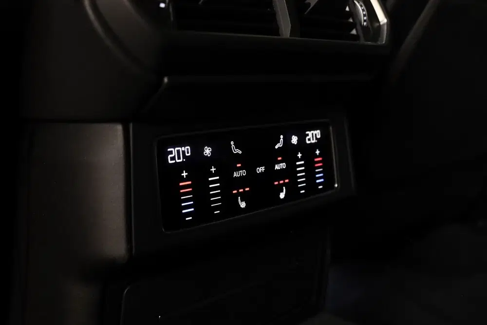 Lamborghini Urus 4.0 V8 uit 2020, foto 12