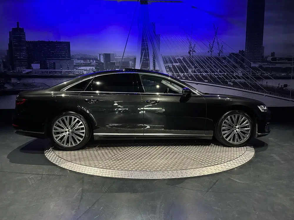 Audi A8 55 TFSI quattro Pro Line Plus *NL-auto*B&O uit 2019, foto 2