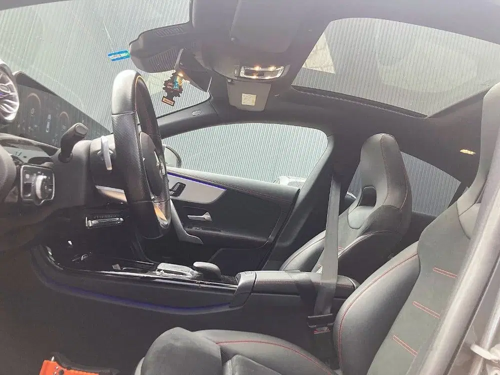 Mercedes-Benz CLA CLA 180 AMG 136pk 7G-DCT 2020 Grijs uit 2020, foto 11