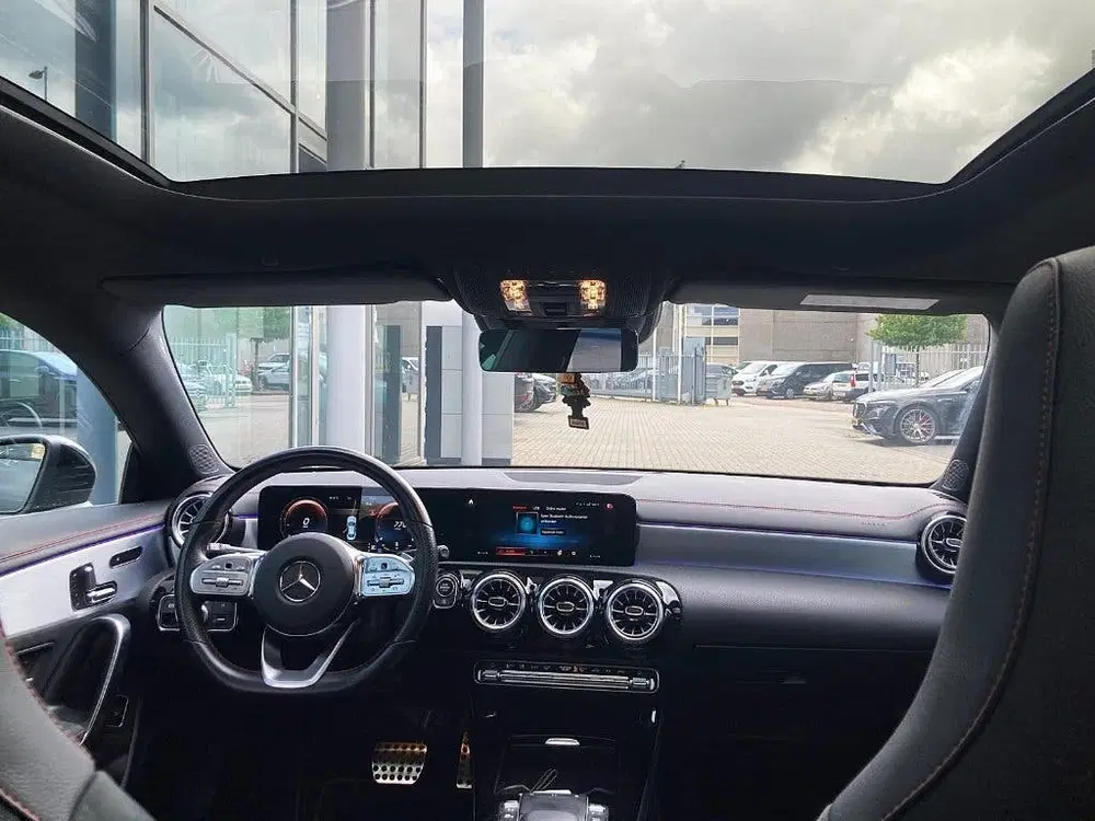 Mercedes-Benz CLA CLA 180 AMG 136pk 7G-DCT 2020 Grijs uit 2020, foto 13