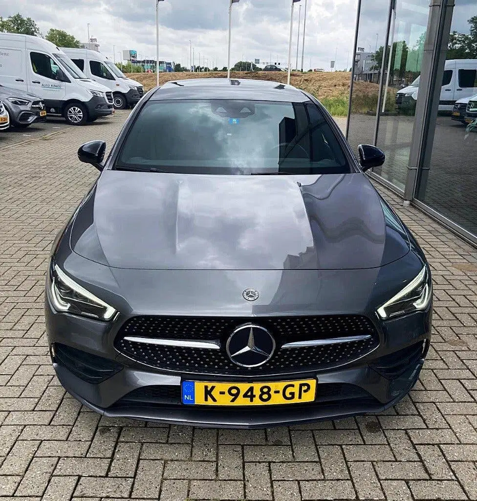 Mercedes-Benz CLA CLA 180 AMG 136pk 7G-DCT 2020 Grijs uit 2020, foto 2