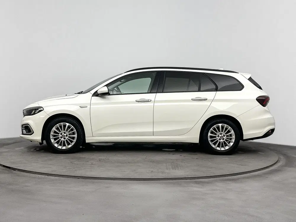 Fiat Tipo 1.0 Life uit 2021, foto 2