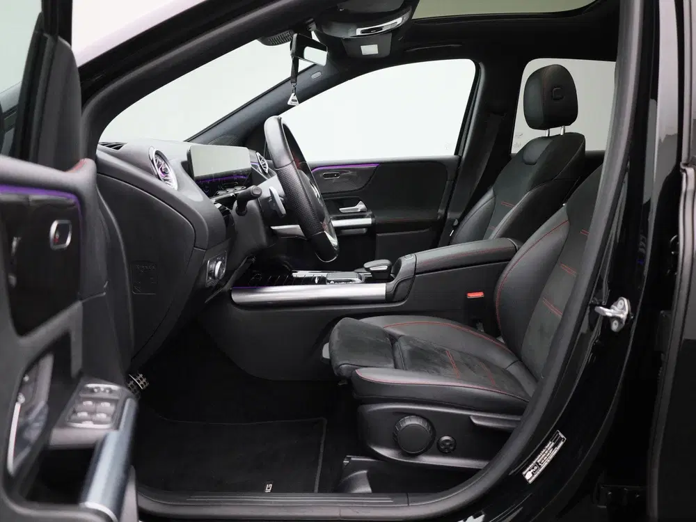 Mercedes-Benz B-Klasse 180 AMG Line AUTOMAAT uit 2023, foto 11