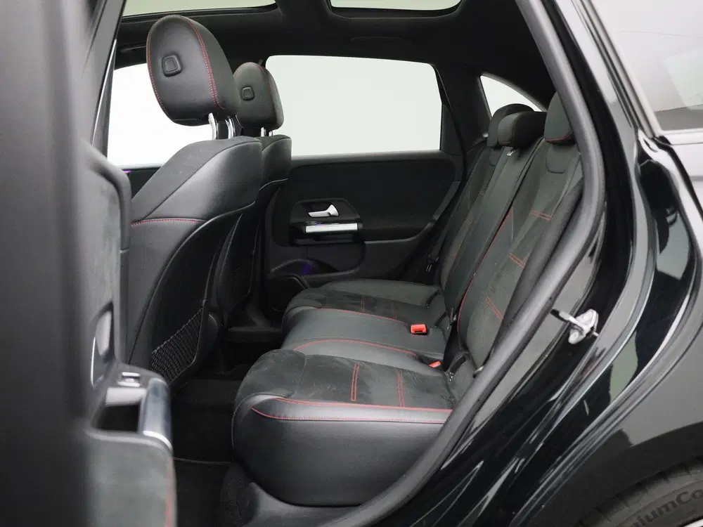 Mercedes-Benz B-Klasse 180 AMG Line AUTOMAAT uit 2023, foto 12