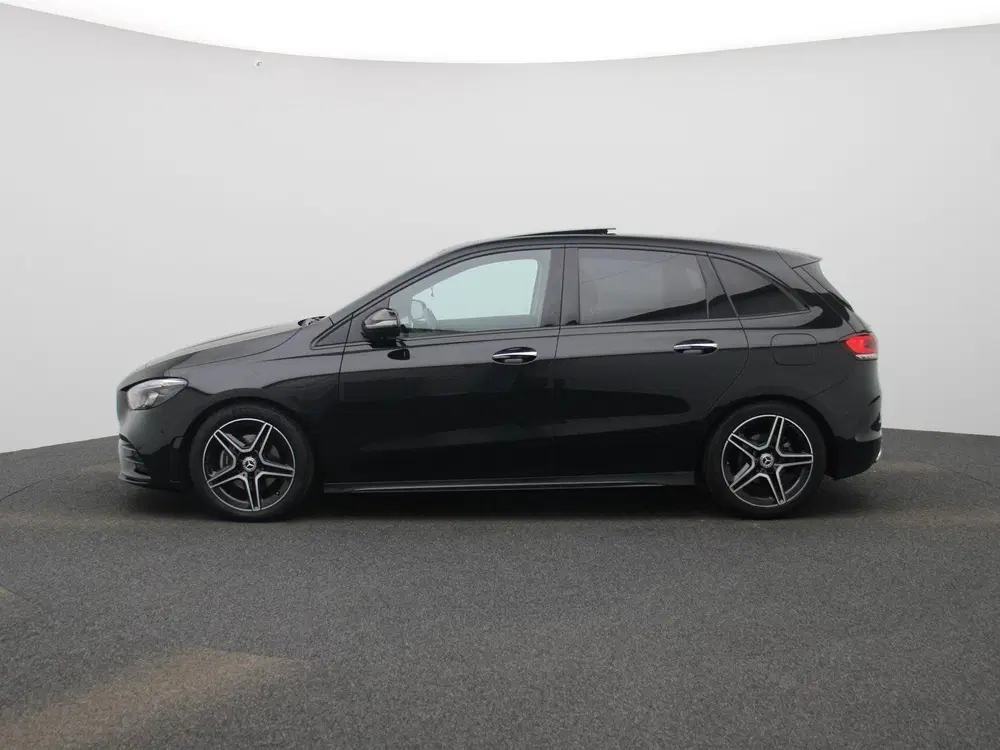 Mercedes-Benz B-Klasse 180 AMG Line AUTOMAAT uit 2023, foto 4