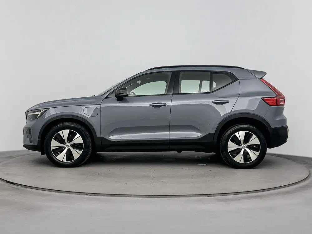Volvo XC40 1.5 T5 Recharge Plus Dark uit 2023, foto 2