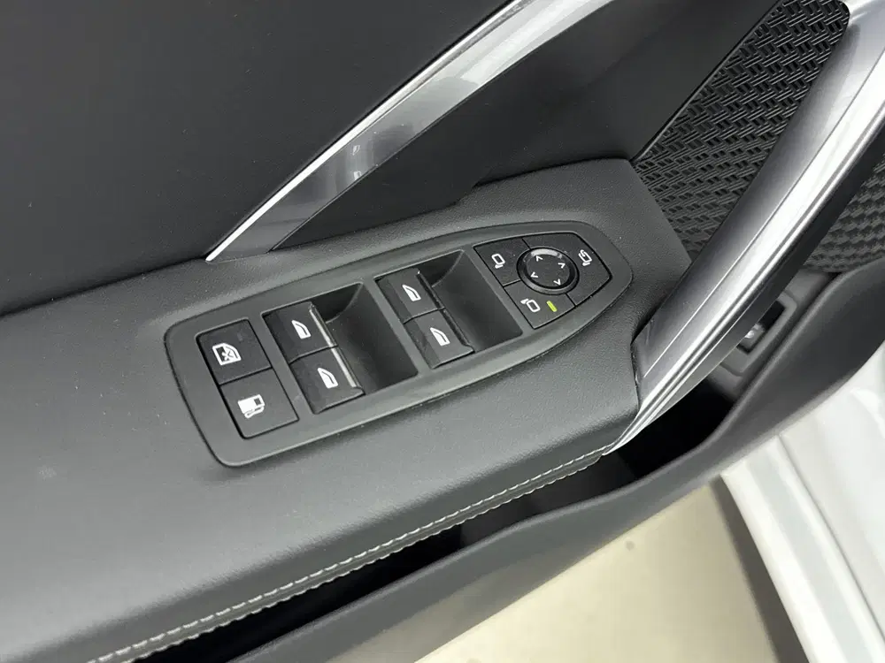 BMW X1 xDrive25e uit 2025, foto 10