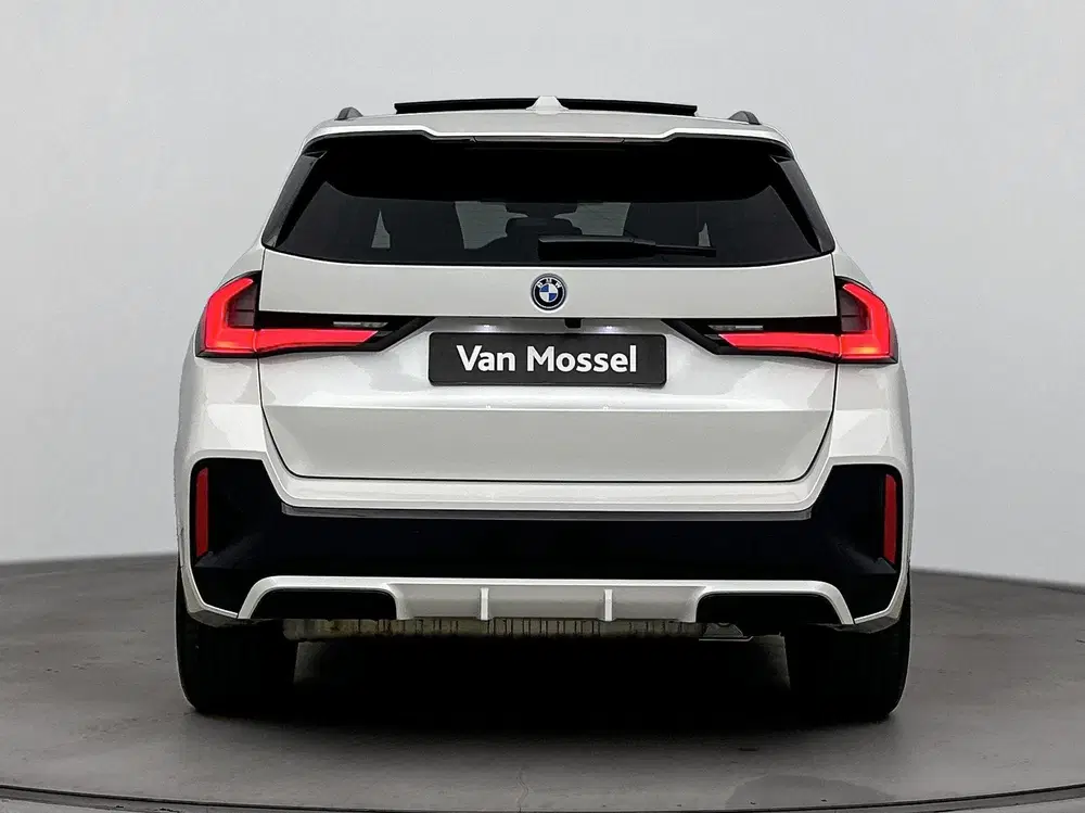 BMW X1 xDrive25e uit 2025, foto 3