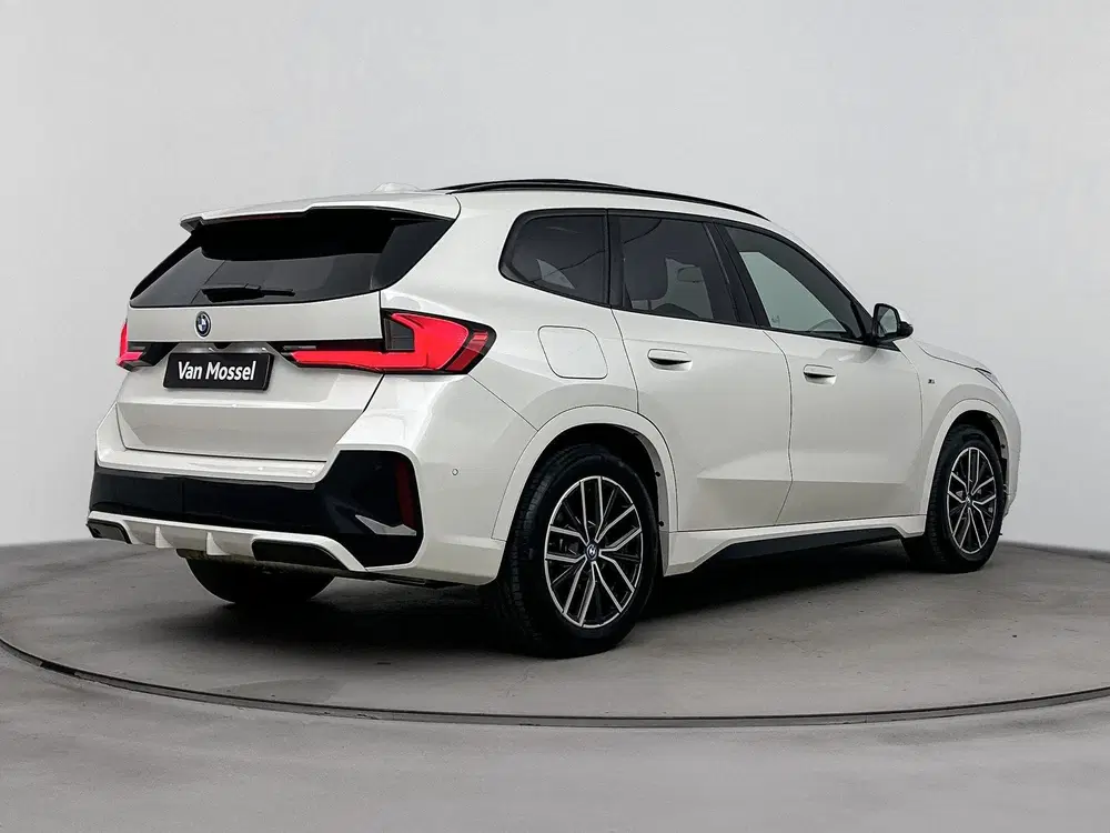 BMW X1 xDrive25e uit 2025, foto 4