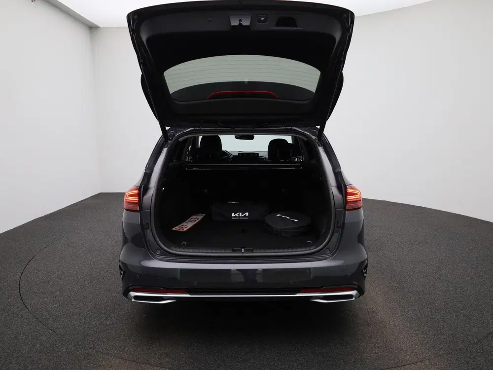 Kia Ceed 1.6 GDI PHEV DynamicLine uit 2023, foto 11