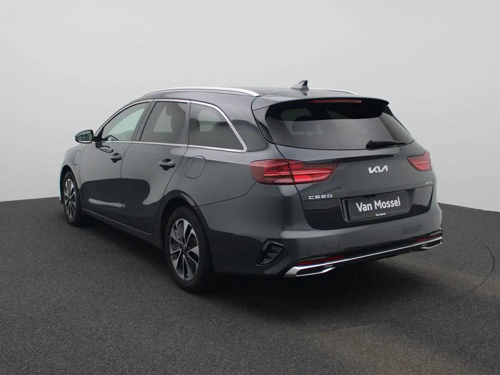 Kia Ceed 1.6 GDI PHEV DynamicLine uit 2023, foto 2