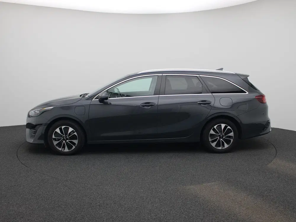 Kia Ceed 1.6 GDI PHEV DynamicLine uit 2023, foto 4