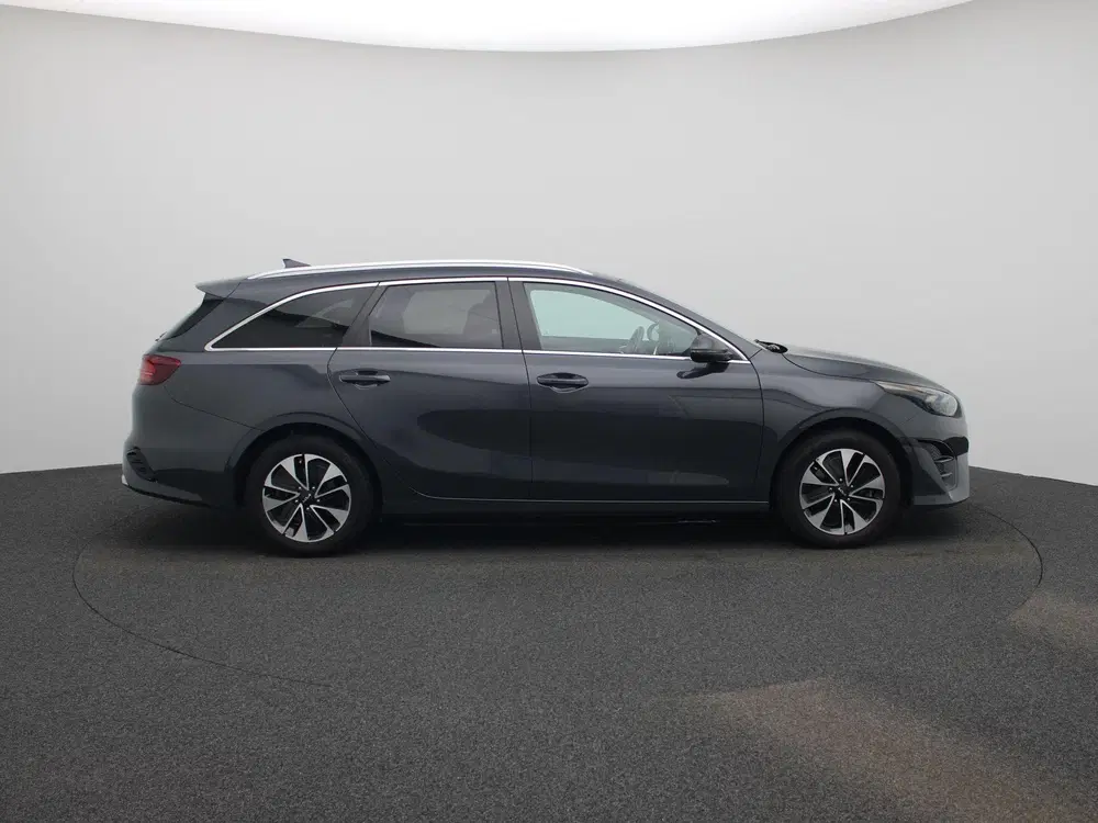 Kia Ceed 1.6 GDI PHEV DynamicLine uit 2023, foto 6
