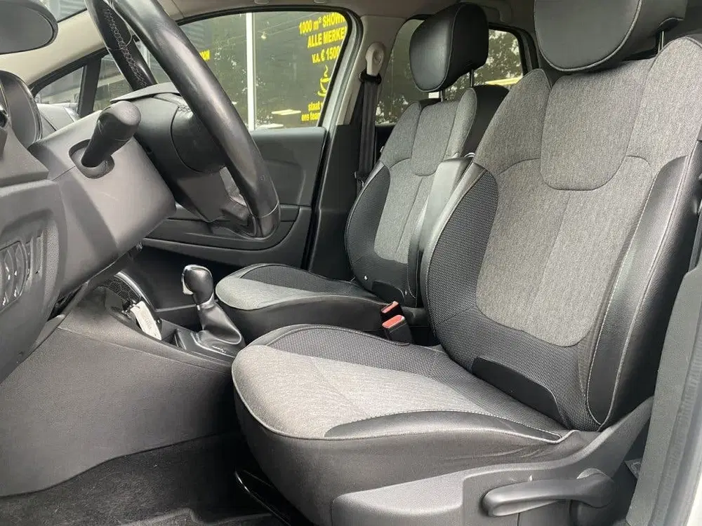 Renault Captur uit 2019, foto 5