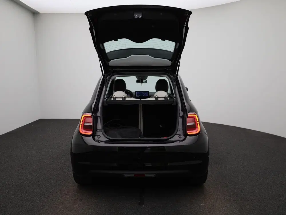 Fiat 500 500e 42 kWh La Prima uit 2023, foto 11