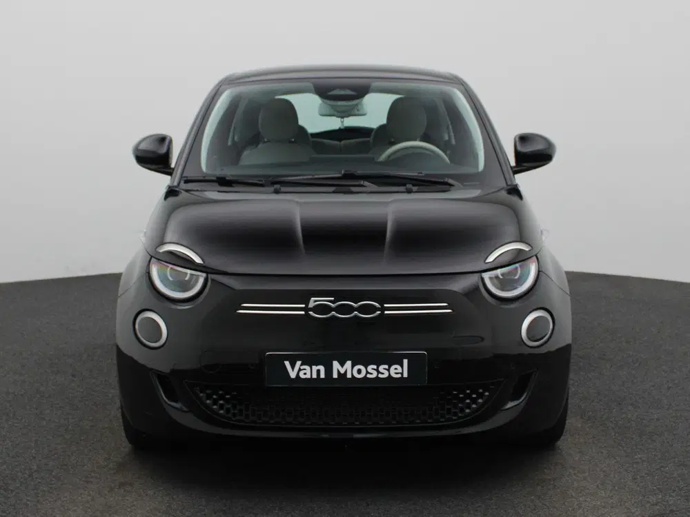 Fiat 500 500e 42 kWh La Prima uit 2023, foto 3