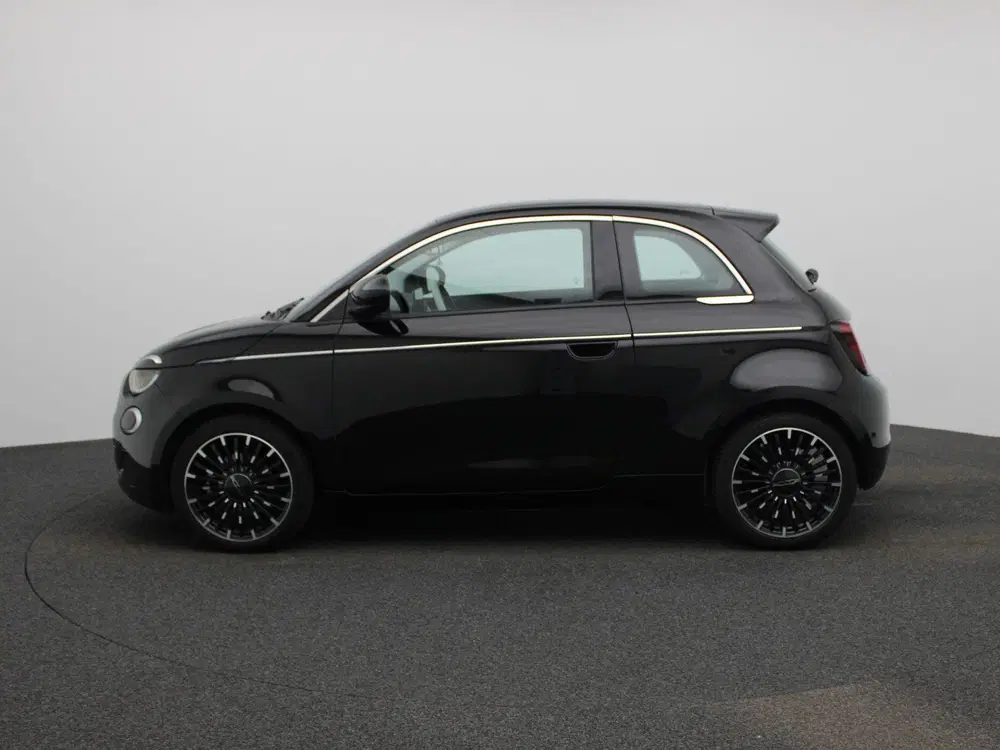 Fiat 500 500e 42 kWh La Prima uit 2023, foto 4