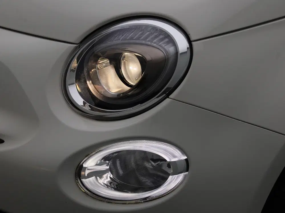 Fiat 500 1.0 Hybrid Club uit 2022, foto 13