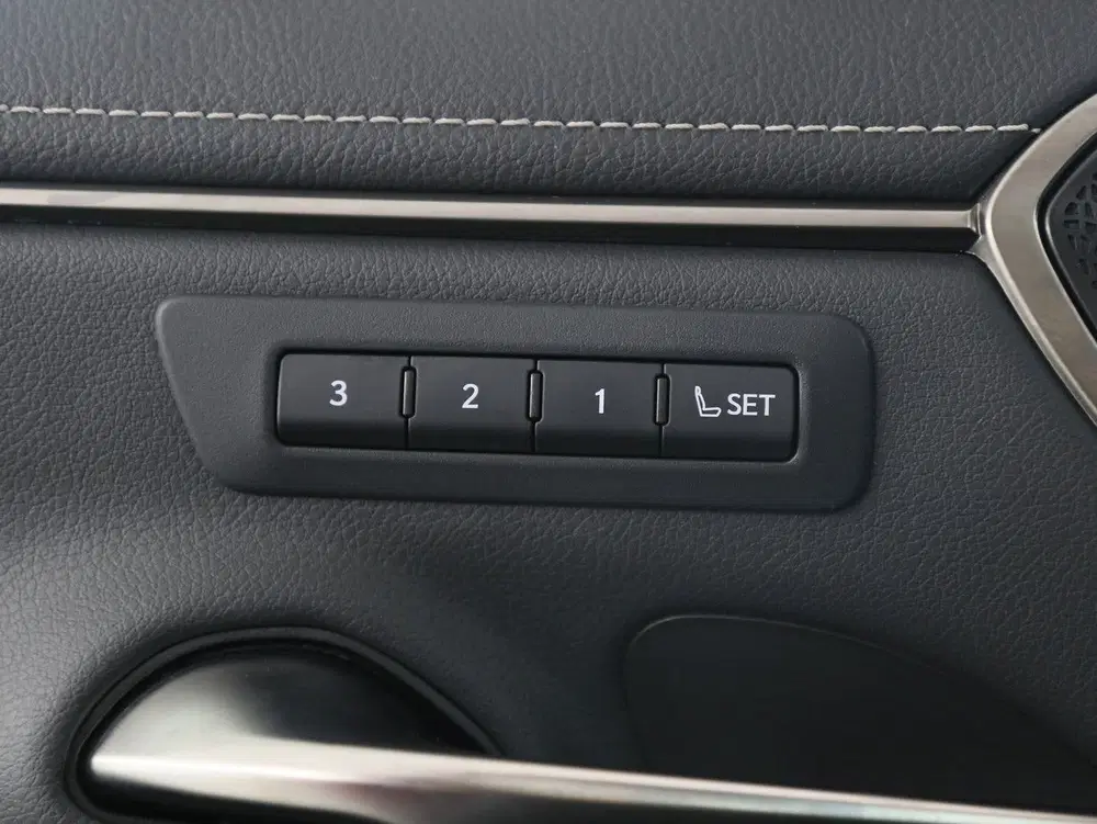 Lexus ES 300h F Sport Line uit 2019, foto 11