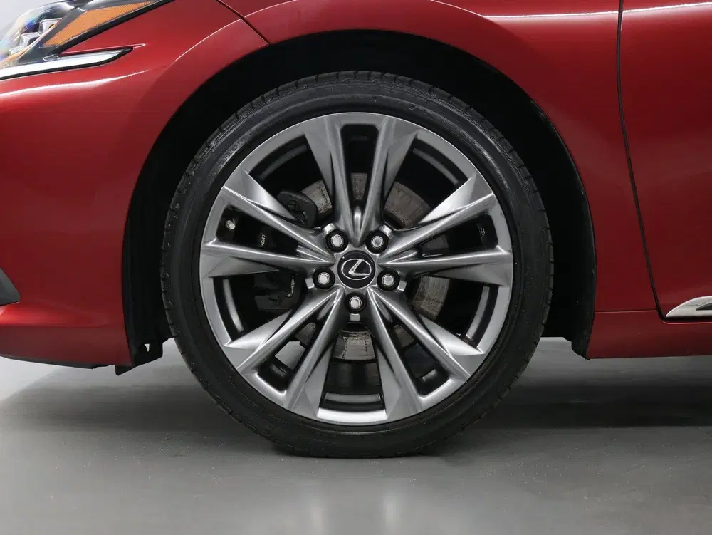 Lexus ES 300h F Sport Line uit 2019, foto 6