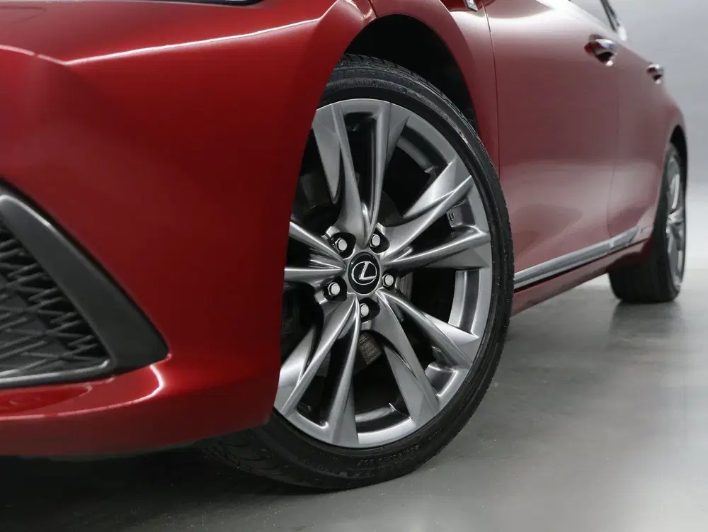 Lexus ES 300h F Sport Line uit 2019, foto 7