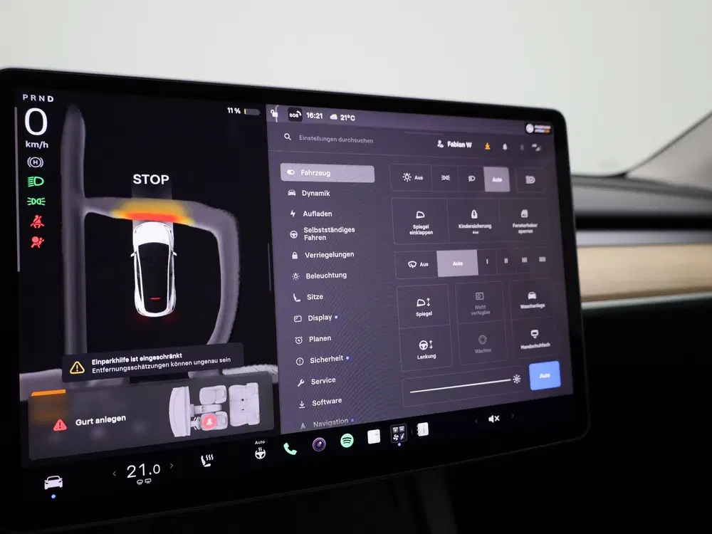Tesla Model Y Long Range RWD 75 kWh uit 2022, foto 15