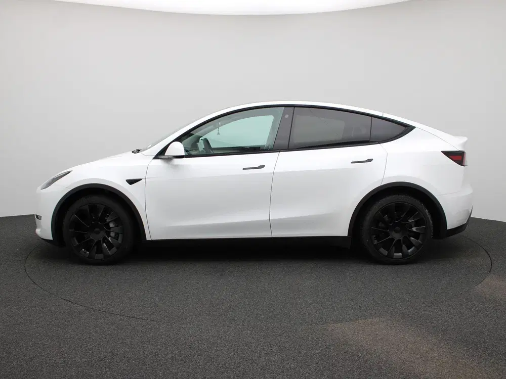 Tesla Model Y Long Range RWD 75 kWh uit 2022, foto 4