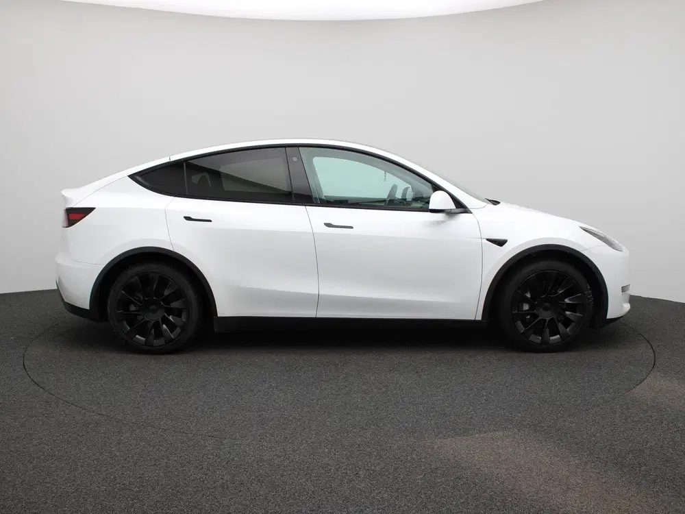 Tesla Model Y Long Range RWD 75 kWh uit 2022, foto 6