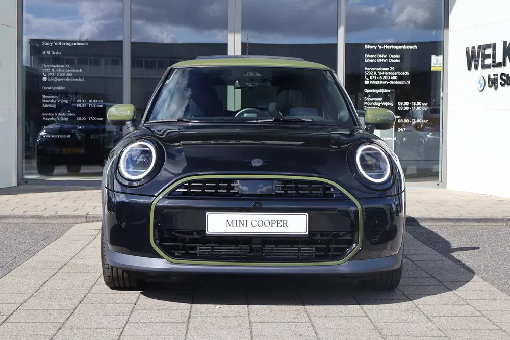 Mini Hatchback Cooper C Automaat uit 2026, foto 2