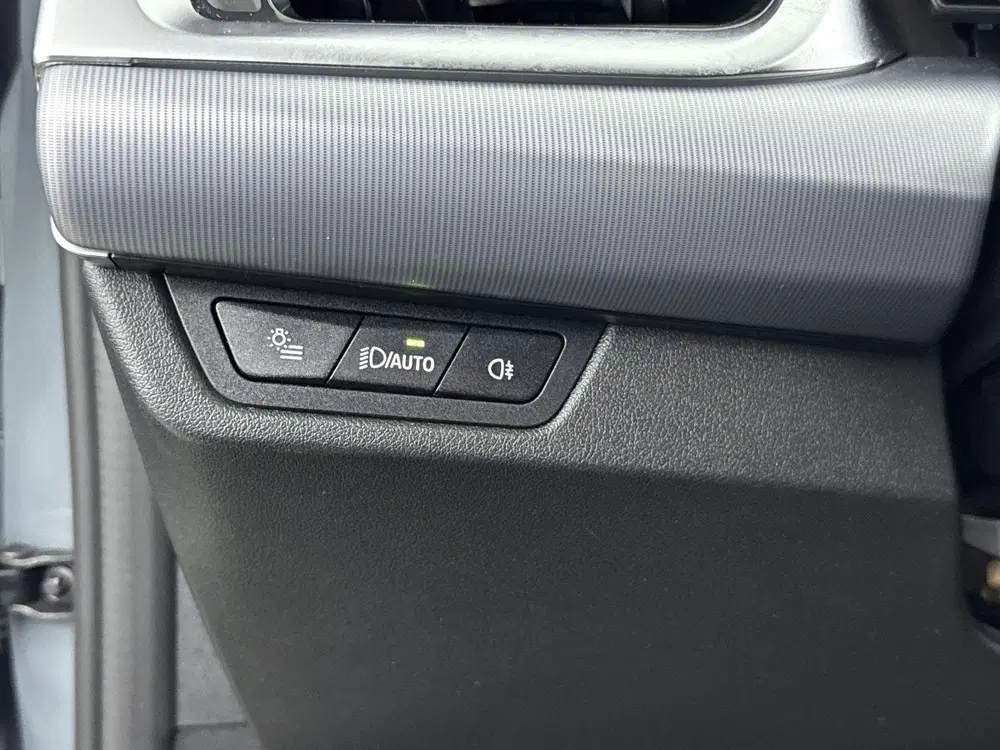 BMW iX2 eDrive20 67 kWh uit 2025, foto 15