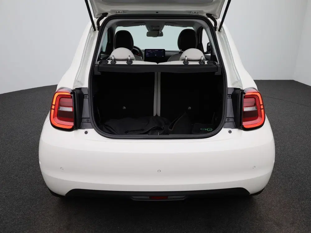 Fiat 500e 42 kWh La Prima by Bocelli uit 2023, foto 12