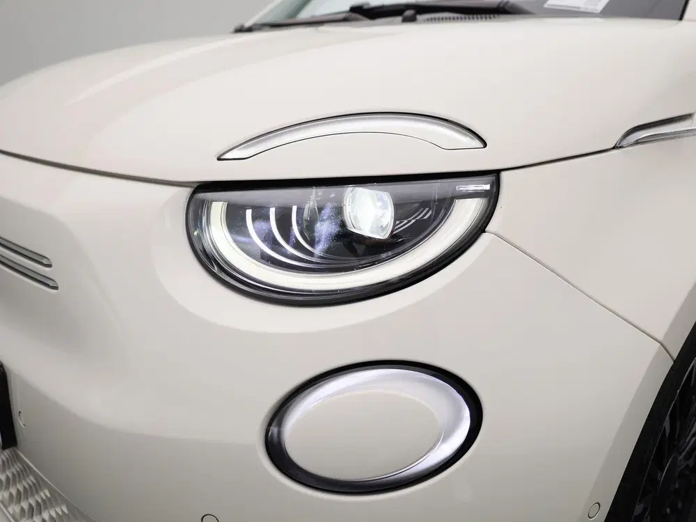 Fiat 500e 42 kWh La Prima by Bocelli uit 2023, foto 15