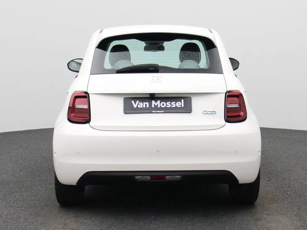 Fiat 500e 42 kWh La Prima by Bocelli uit 2023, foto 5