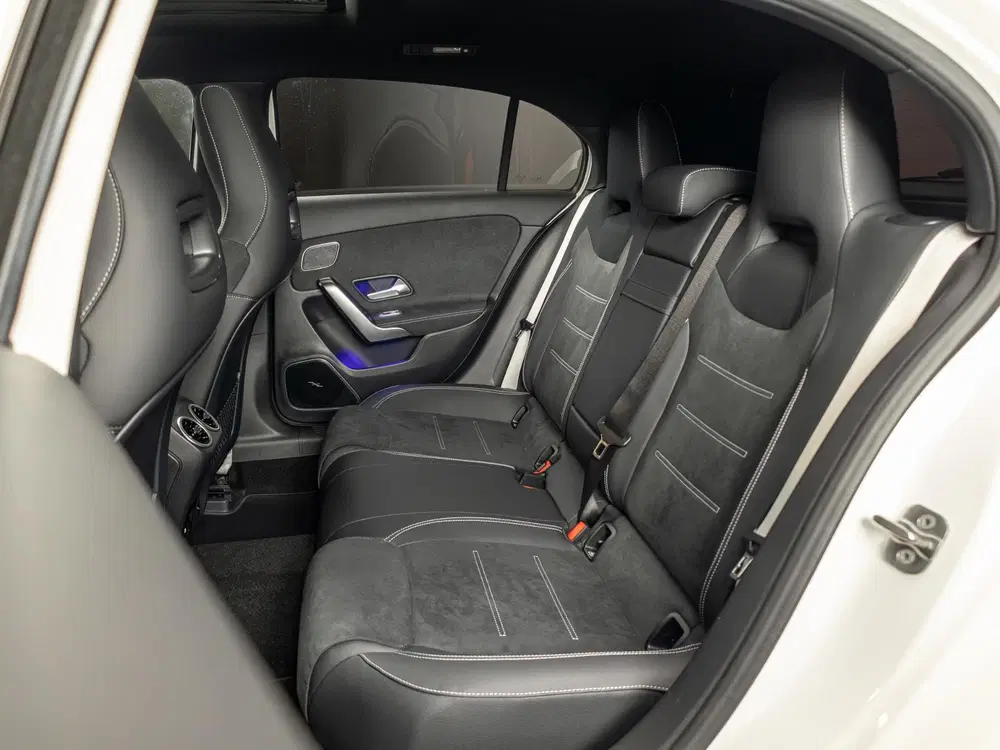Mercedes-Benz A-Klasse 250 e Business Solution AMG uit 2026, foto 10