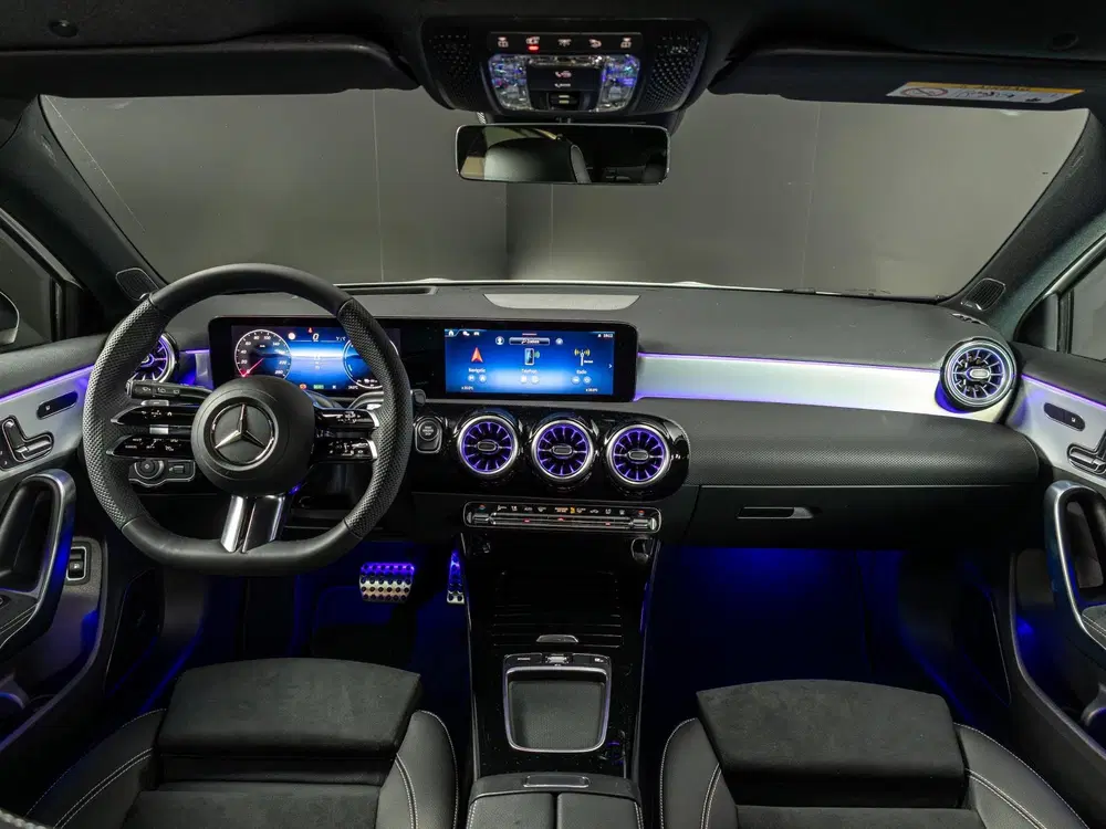 Mercedes-Benz A-Klasse 250 e Business Solution AMG uit 2026, foto 11