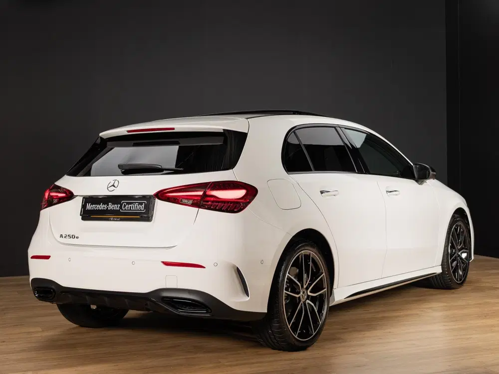 Mercedes-Benz A-Klasse 250 e Business Solution AMG uit 2026, foto 2