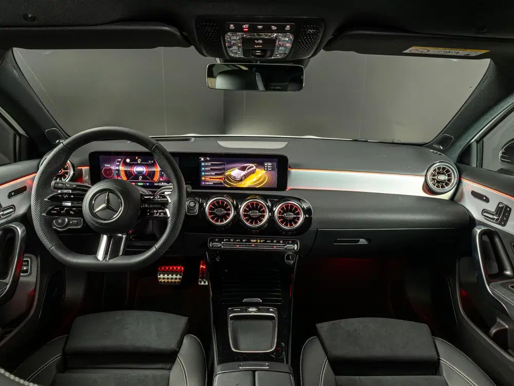 Mercedes-Benz A-Klasse 250 e Business Solution AMG uit 2026, foto 3