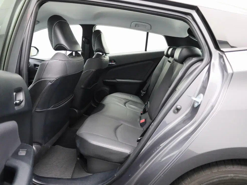 Toyota Prius 1.8 Executive uit 2020, foto 10