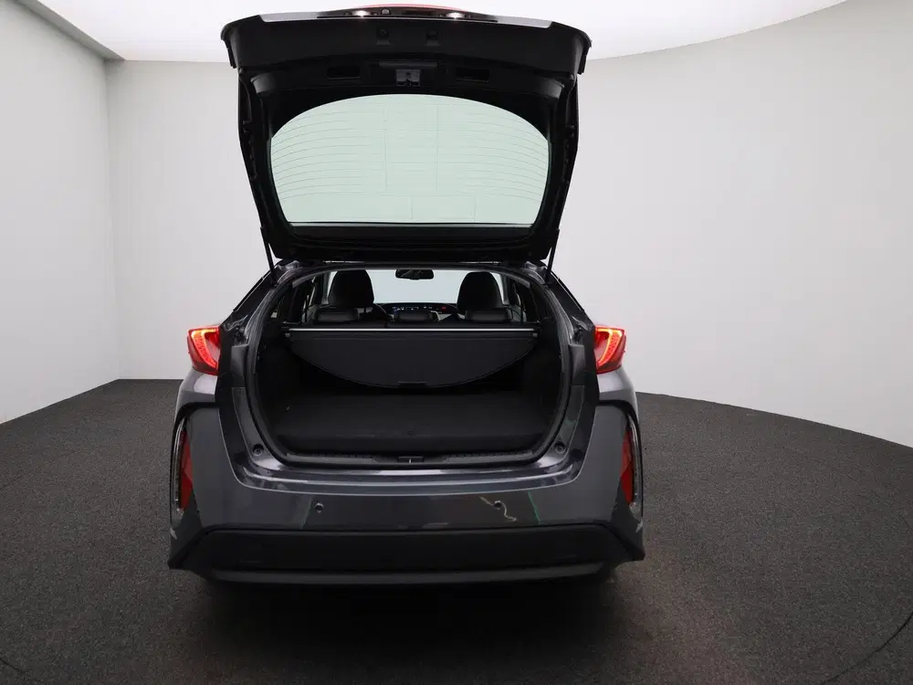Toyota Prius 1.8 Executive uit 2020, foto 11