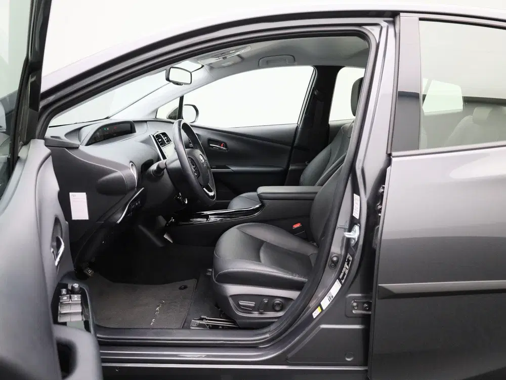 Toyota Prius 1.8 Executive uit 2020, foto 9