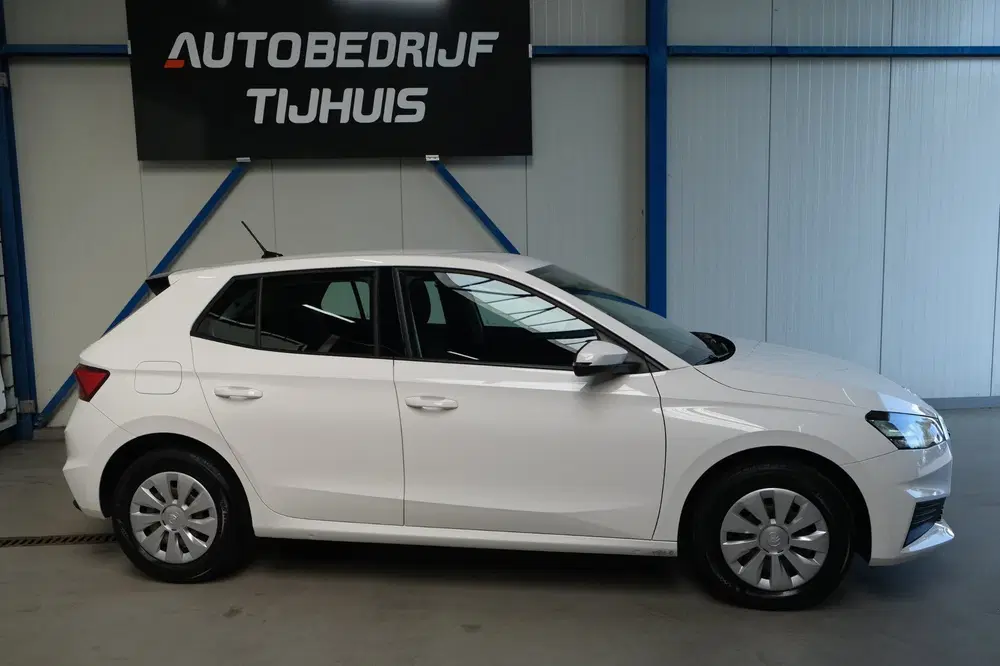 Skoda Fabia 1.0 TSI Ambition uit 2023, foto 2