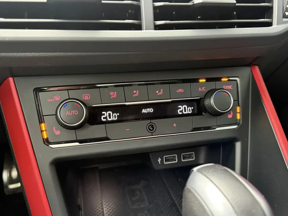 Volkswagen Polo 2.0 TSI GTI 17" uit 2019, foto 10