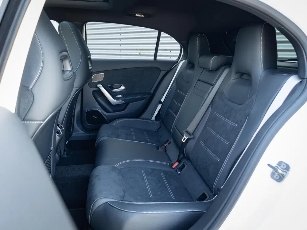 Mercedes-Benz A-Klasse 250 e Business Solution AMG uit 2026, foto 10