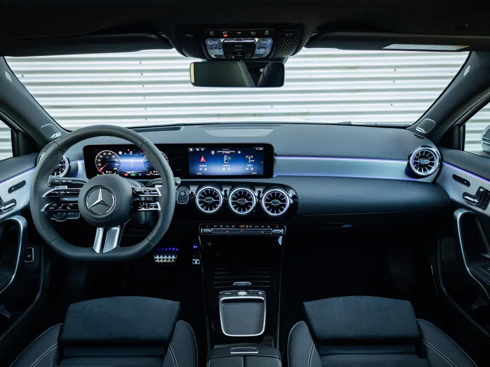 Mercedes-Benz A-Klasse 250 e Business Solution AMG uit 2026, foto 11