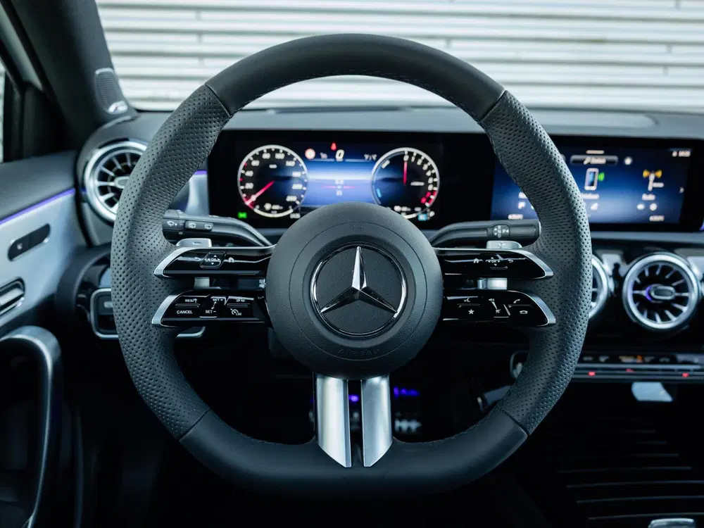 Mercedes-Benz A-Klasse 250 e Business Solution AMG uit 2026, foto 14